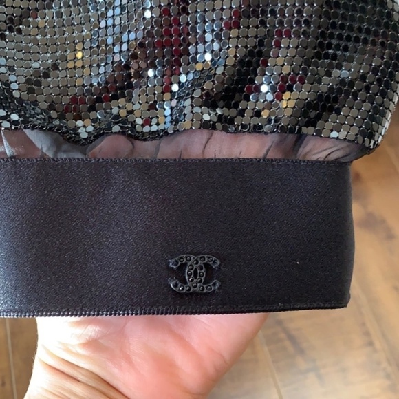 Circa Chanel 2008 Runway Sequin Black Silk top Sz 38 - Picture 8 of 13